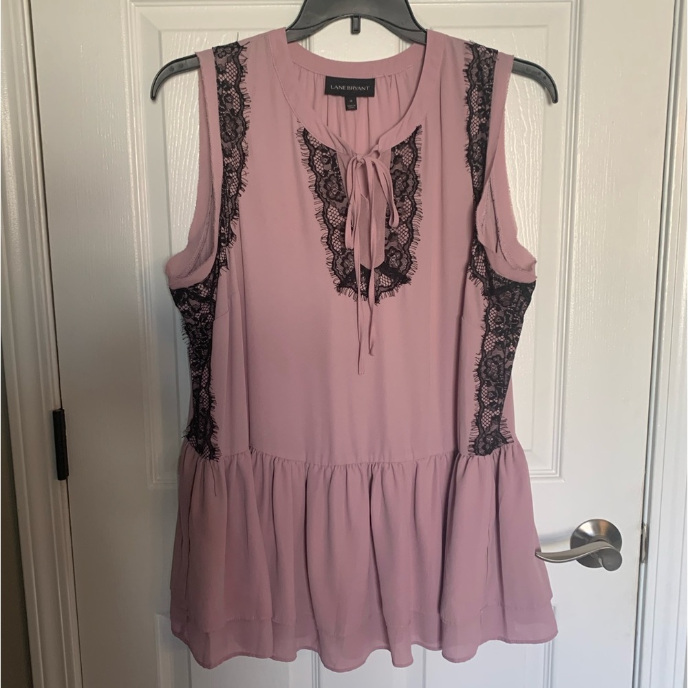 Lane Bryant Size 18 EUC Mauve Black Lace Sleeveless Peplum Blouse